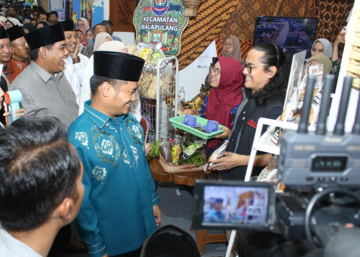 Diguyur Hujan, Ribuan Warga Tetap Serbu Slawi Ageng Expo 2026