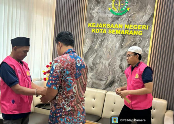 Kejari Semarang Tahan 4 Tersangka Ekspor Ilegal 5 Kontainer Kratom ke India, Terancam 8 Tahun Penjara