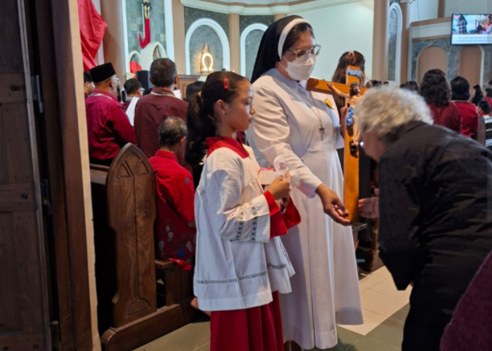 Rangkaian Paskah di Gereja Paroki St.Paulus Miki Salatiga, Momen Sakral Kematian-Kebangkitan Sang Juru Selamat
