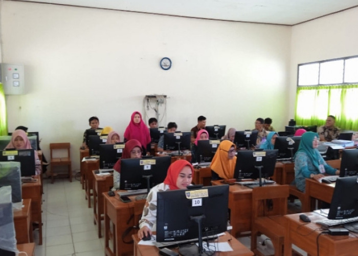SMP Negeri 2 Suradadi Kabupaten Tegal Adakan Nulis Bateng Esai 