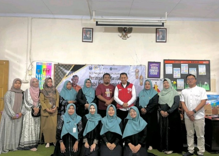 Peringatan Maulid Nabi di SDN Mangkukusuman 4 Kota Tegal: Wujudkan Generasi JUARA Berakhlak Mulia     