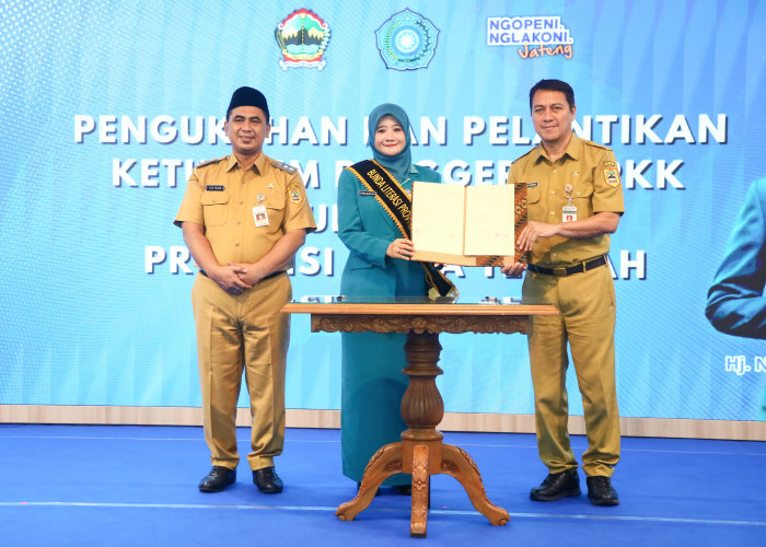 Nawal Arafah Yasin Dikukuhkan Jadi Bunda Literasi Jateng, Diharapkan Tingkatkan Minat Baca Warga 