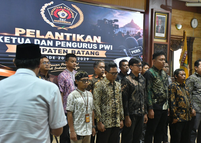 PWI Batang Punya Ketua Baru, Bupati Faiz: Hati Nurani Tak Bisa Digantikan AI