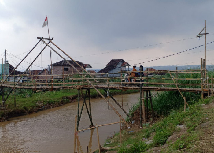 Tiga Hari Melawan Arus Sungai, Warga Tambaksari Kembali Menyatu Setelah Terisolasi Sungai Beringin