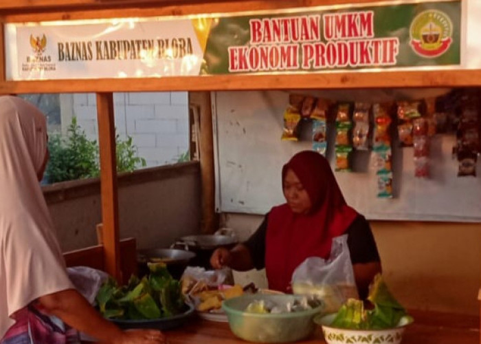 Bantuan Usaha Binaan Baznas Blora Mulai Berbuah Hasil, Evi Raup Omzet Rp300 Ribu per Hari