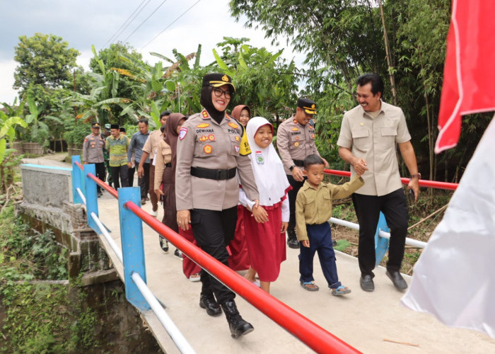Pembangunan Jembatan Merah Putih Presisi Bangkitkan Roda Ekonomi Warga di Slogo