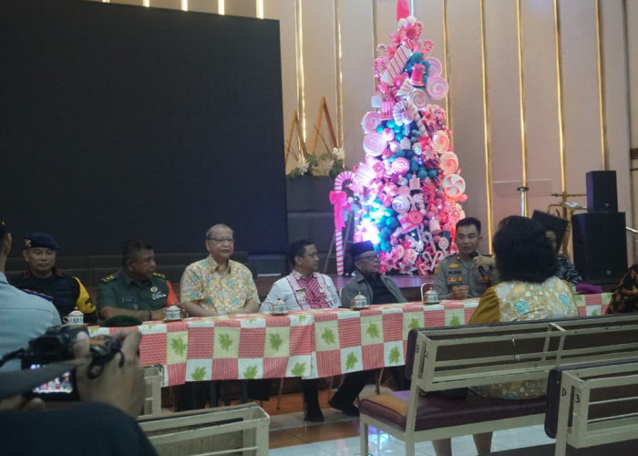 Keliling 4 Gereja, Walikota Pekalongan Pastikan Kelancaraan Perayaan Ibadah Natal 2024 