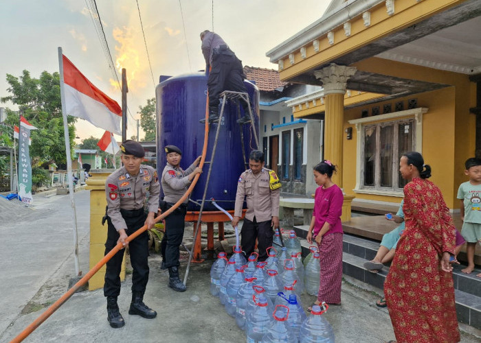 Krisis Air Bersih Mengancam  Glagahwaru Kudus, 24 Ribu Liter Air Digelontorkan ke Warga 