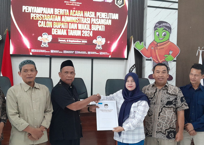 2 Pasangan Bakal Calon Bupati Demak Telah Serahkan Hasil Perbaikan Administrasi