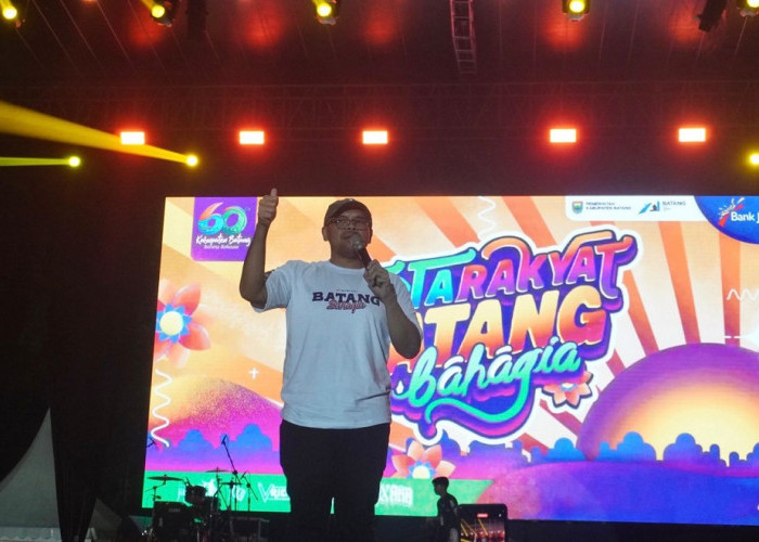 Ribuan Warga Tumpah Ruah, Konser NDX AKA Warnai Malam Batang Bahagia