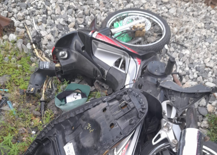 KA Harina Tertemper Sepeda Motor di Semarang, KAI: Perlintasan Sempat Tertutup