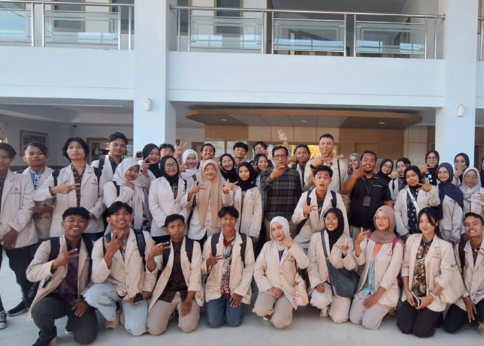 Prodi Ilmu Komunikasi UHN Belajar Jurnalistik dan Broadcasting di Radar Tegal Grup