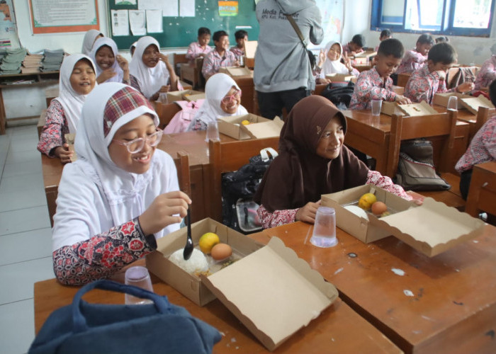 Koperasi di Pekalongan Uji Coba Makan Bergizi Gratis, Menunya Beda