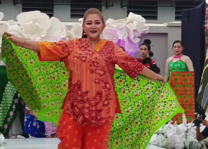 Mbak Ita Eks Wali Kota Semarang Ikut Fashion Show di Lapas, Angkat Tema Cinta Ibu