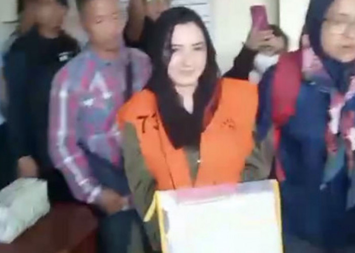 Sidang Perdana Fadia Arafiq, KPK Dakwa Eks Bupati Pekalongan Atur Proyek dan Terima Gratifikasi Rp2,89 Miliar