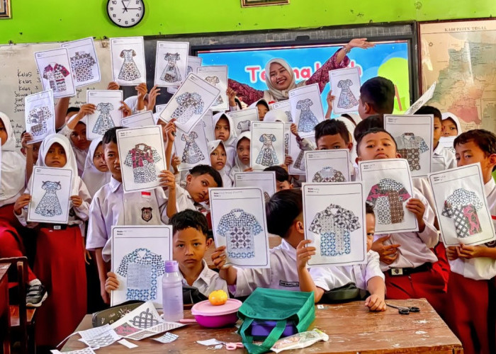 Cara Seru Mahasiswa KKN UMUS Brebes Kenalkan Batik ke Siswa SD Lewat Seni Kolase