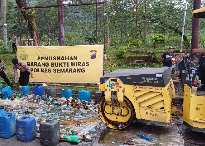 Pengamanan Jelang Libur Lebaran, Polres Semarang Musnahkan 1.675 Botol Miras Hasil Operasi Pekat 