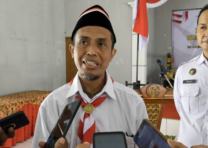 Ishak, Napiter di Lapas Slawi Tegal Terharu saat Mencium Merah Putih