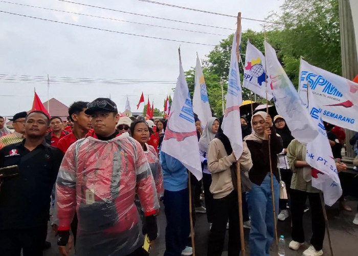Meski Didemo Buruh, Wali Kota Semarang Tegaskan UMK 2026 Naik 6,5 Persen Jadi Rp3,7 Juta