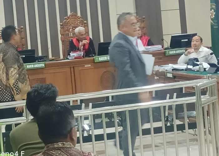 Saksi Ahli Bongkar Fakta di Sidang Sritex: Kredit Macet Bukan Korupsi