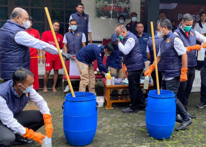 Polda Jateng Tangkap Pengedar Narkoba, Bawa Sabu 97 Gram di Tol Banyumanik