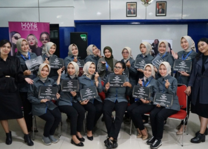 Nusamba Adiwerna Adakan Beauty Class with Make Over