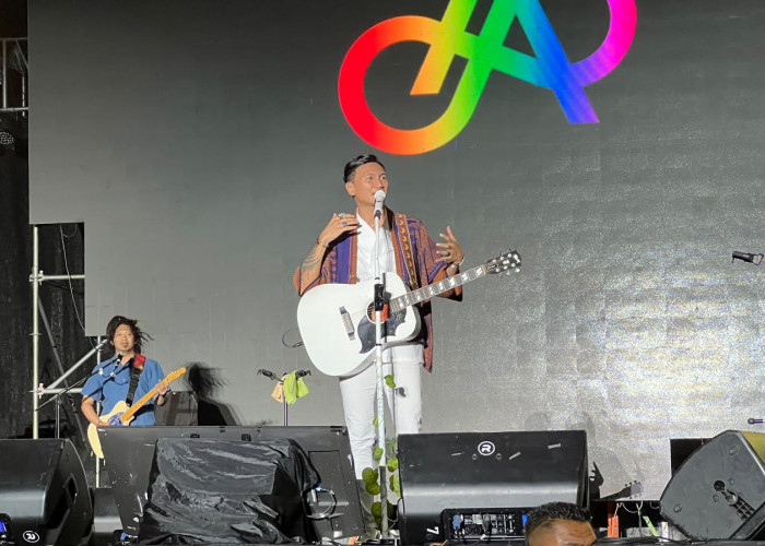 Anji Bikin Kebumen Fest 2026 Meriah, Ribuan Penonton Nyanyi Bareng