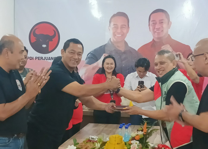 Hendi Resmikan Posko Kemenangan Cagub 