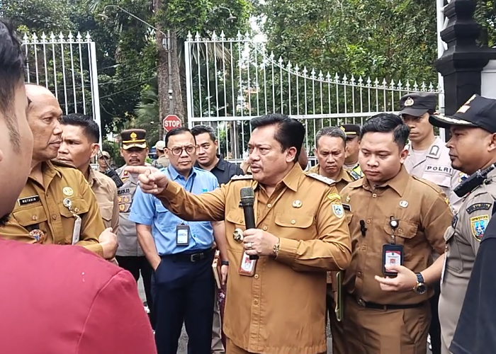 Terpancing Emosi, Wali Kota Salatiga Tanggapi Tuntutan dan Orasi Mahasiswa dengan Suara Tinggi