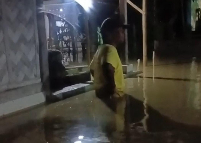 Sungai Cenang Meluap, Ratusan Rumah dan Sekolah di Jatimulya Tegal Terendam Banjir