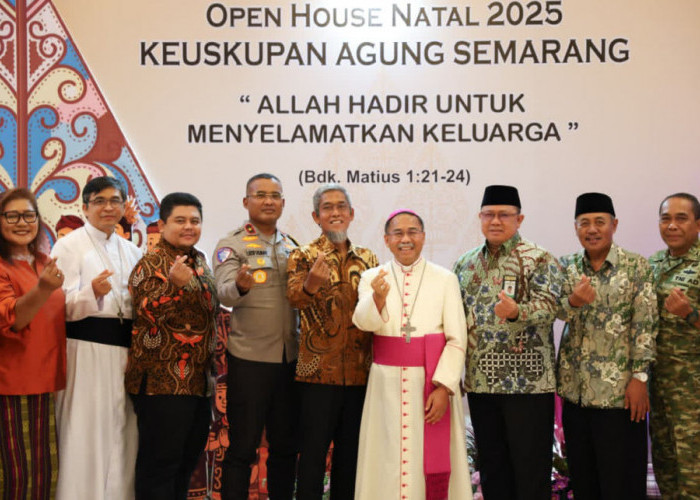Silaturahmi Natal dengan Gereja Katolik dan Pantekosta, Sekda Jateng Ajak Umat Jaga Lingkungan