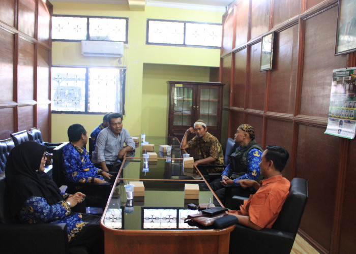 Anggota DPRD Kabupaten Tegal Soroti Masalah Penerimaan Murid Baru
