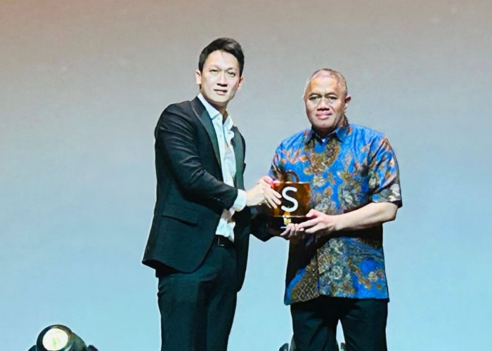 JNE Raih Kategori Courier Service dalam Penghargaan Indonesia 20 Best Companies