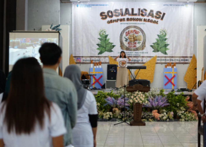 Henni Mulyani : Seniman Memiliki Kedekatan dengan Budaya Merokok