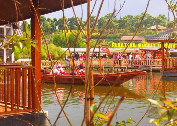 Mengarungi Keindahan Floating Market Lembang Bandung: Ini 5 Fasilitas Menariknya!