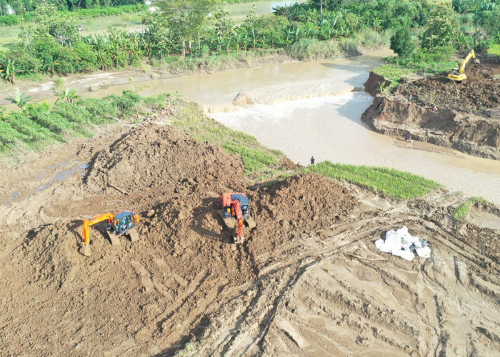 BBWS Pemali Juana Mulai Perbaiki Tanggul Jebol di Desa Baturagung Grobogan