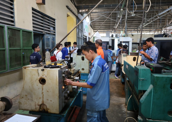 SMK Muhammadiyah Pekalongan Terima Kunjungan dari Perusahaan Mesin Jepang, Siapkan Siswa untuk Dunia Kerja