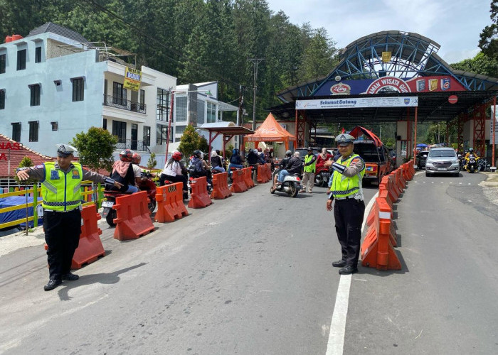 Polres Tegal Optimalkan Pengaturan Lalu lintas di Jalur Wisata Guci saat Libur Panjang