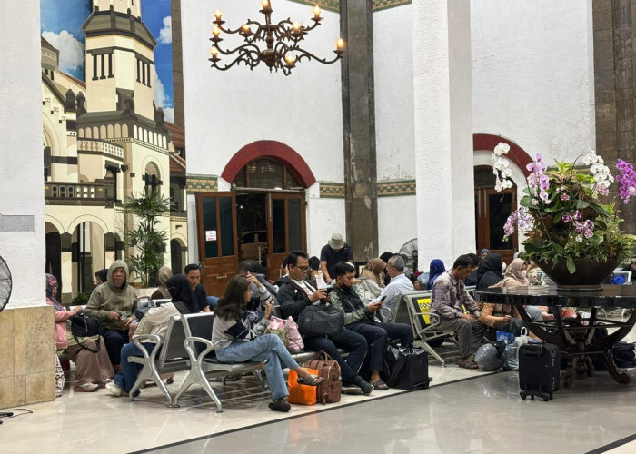 Luapan Air di BH 111 Kaliwungu–Kalibodri, Sejumlah Kereta Masih Tertahan 