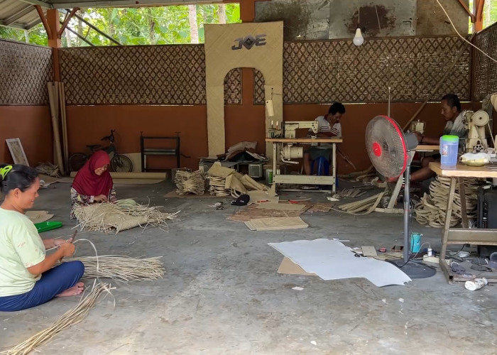 Anyaman Pandan Grenggeng, Warisan Leluhur yang Terus Menghidupi Ribuan Warga Kebumen
