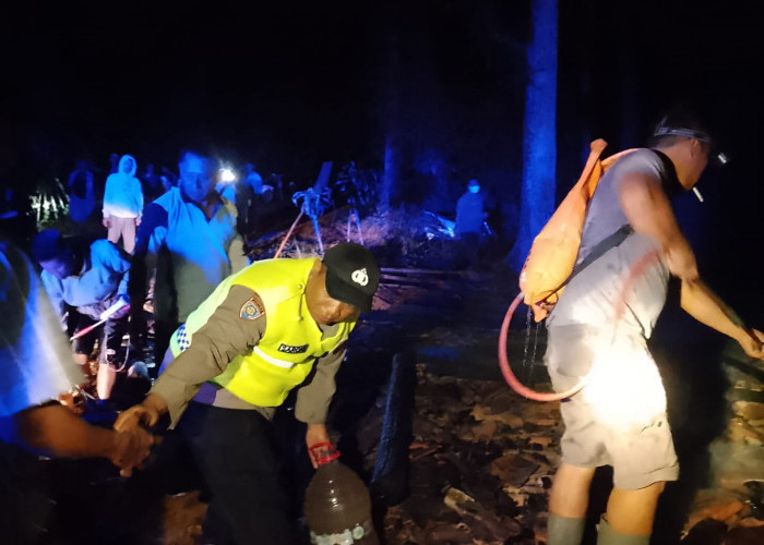 Warung Kopi di Lahan Perhutani Mesoyi Pekalongan Ludes Terbakar, Diduga Korsleting Kulkas