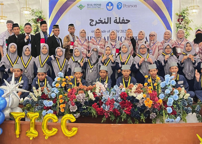 Penglepasan Siswa SD Al Irsyad Kota Tegal Program TICC Diwarnai Nuansa Palestina