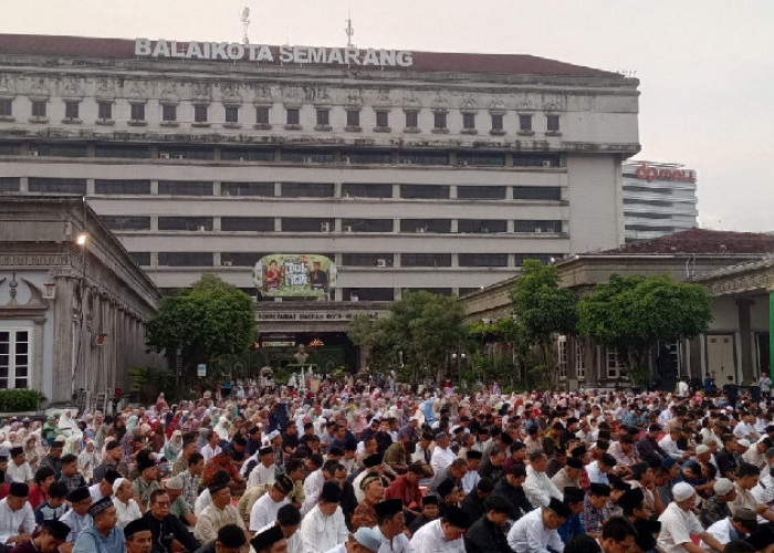 Lautan Warga Padati Balai Kota Semarang Saat Idul Fitri, Momen Hangat Perkuat Toleransi dan Silaturahmi