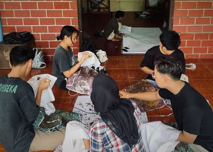Diawali Riset 'Luka' Industri Batik Tulis, TBIG Bangun Rumah Batik Penghasil Pengusaha dan Pengrajin Muda