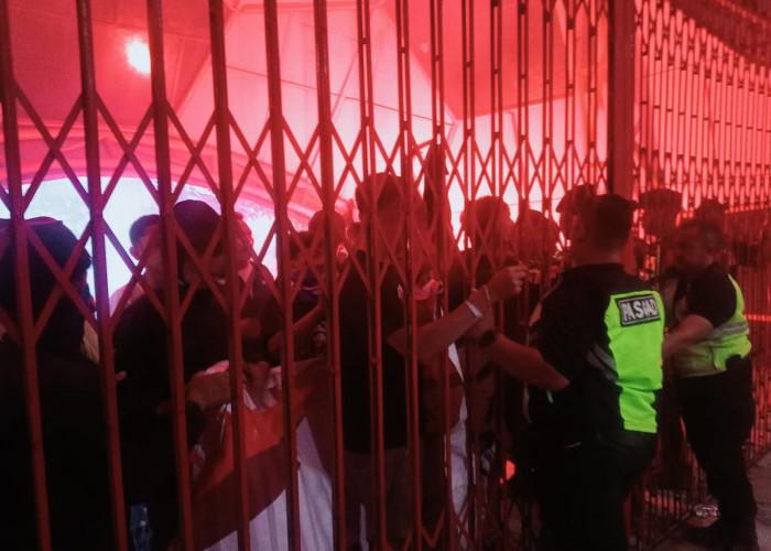Laskar Pandan Arang Takluk 1-2 dari Persada Sumba, Suporter Persebi Ngamuk di Kandang Sendiri