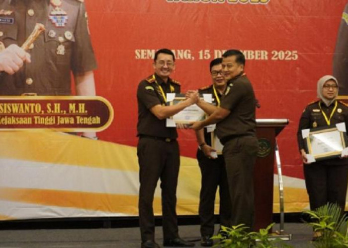 Mantap! Kejari Grobogan Raih Empat Penghargaan Prestasi Kinerja