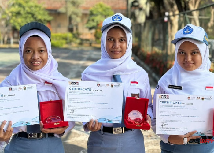 Berawal dari Daun di Kebun dan Semak, 3 Siswa SMAN 7 Purworejo Raih Emas di Malaysia