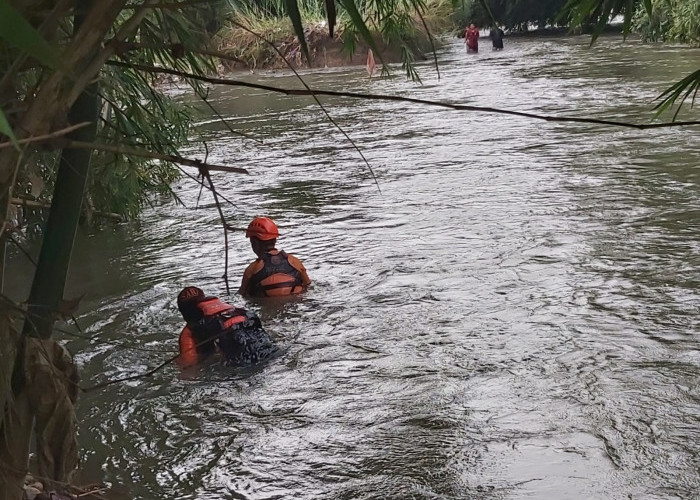 Kakek Rasmadi Hilang Misterius di Sungai Kupang Pekalongan, Barang-Barang Ada di Tepi Sungai