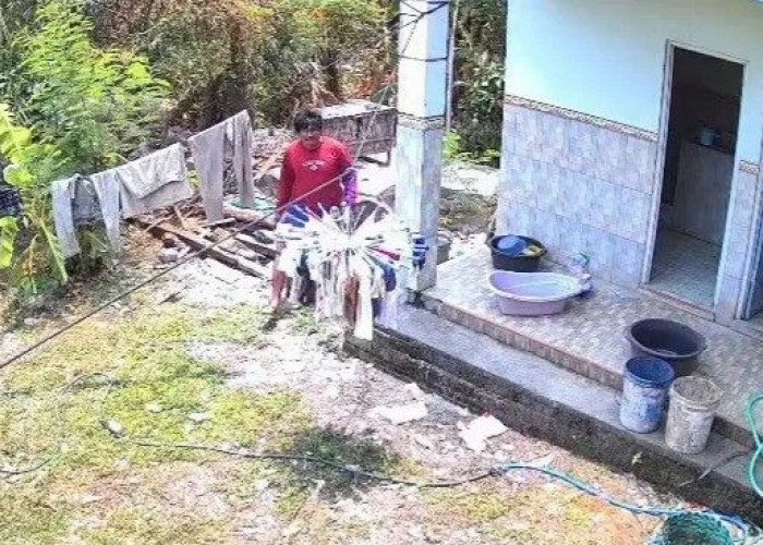 Warga Batangan Pati Gempar! Pria Nekat Gondol Puluhan Pakaian Dalam Wanita, Terekam CCTV 