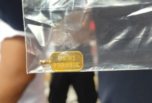 Ini Bentuk Perhiasan Emas Milik Dewi Perssik yang Dicuri Pekerja Bandara Balikpapan